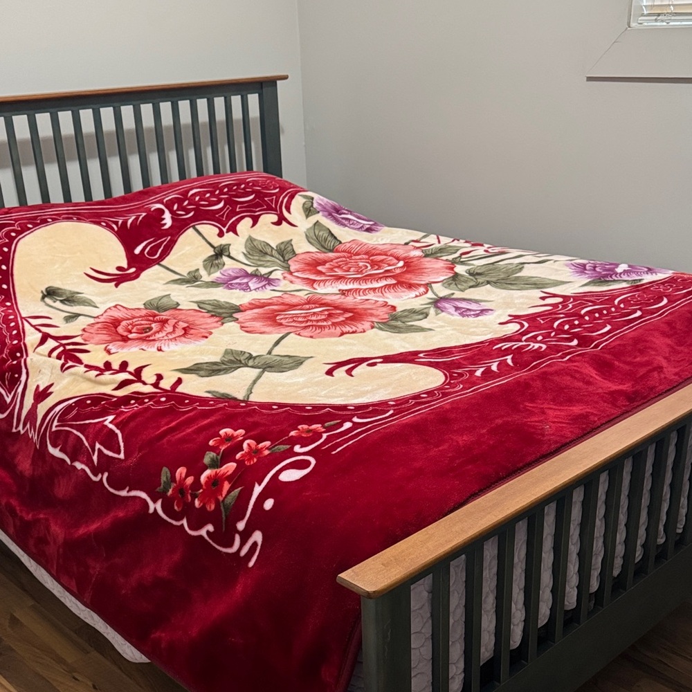 Elegant Red and Cream Floral Blanket